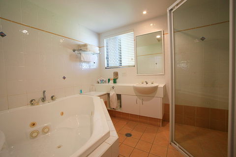 Macquarie Barracks Inn - Accommodation Resorts 2