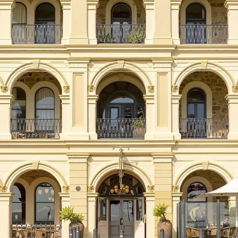 Largs Pier Hotel - Accommodation Resorts 1