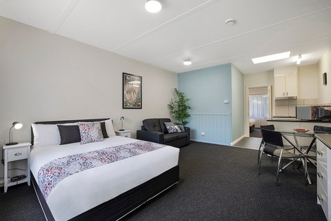 Hamilton Lakeside Motel - Accommodation Resorts 8