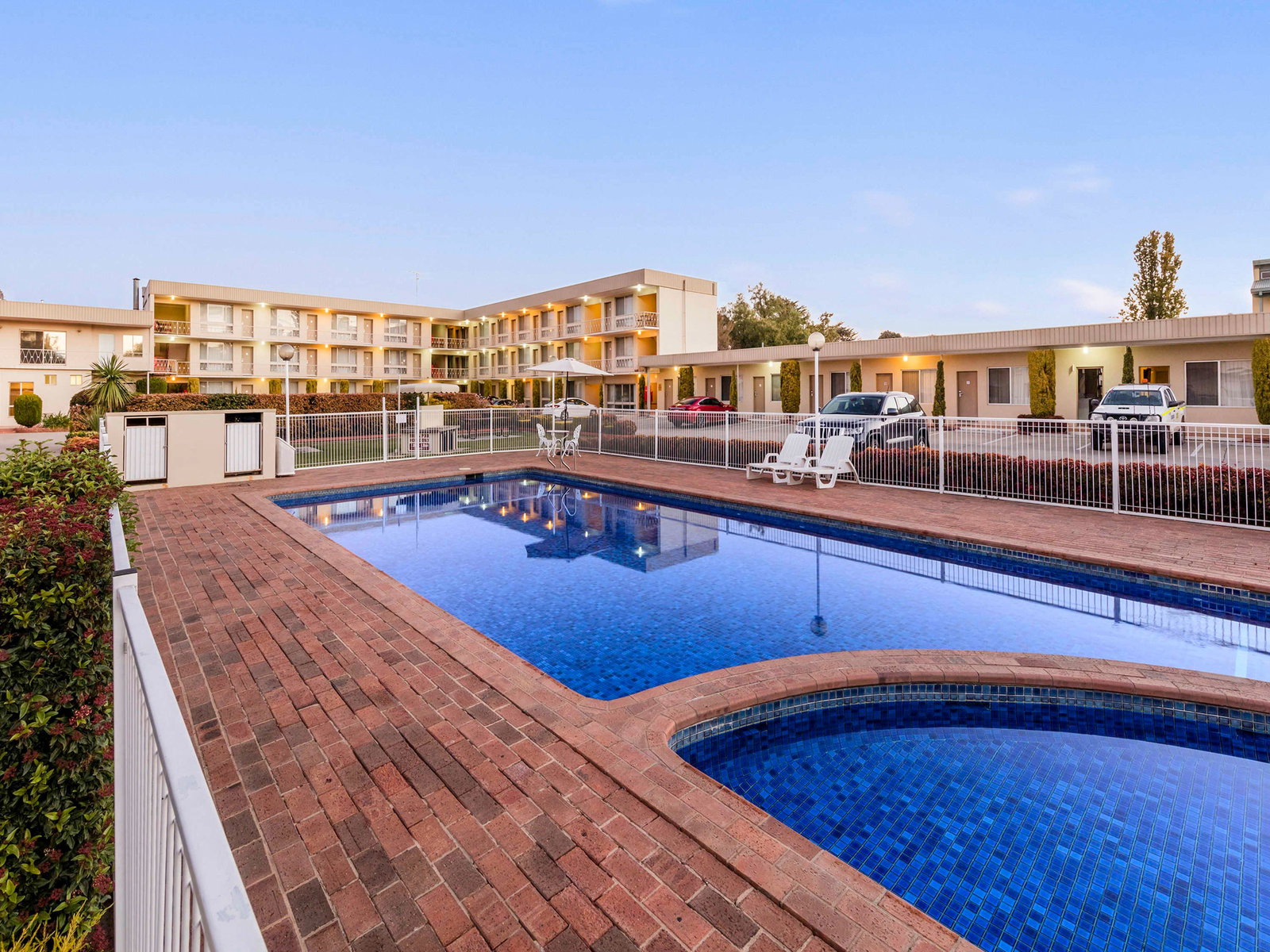 Queanbeyan NSW Accommodation Resorts