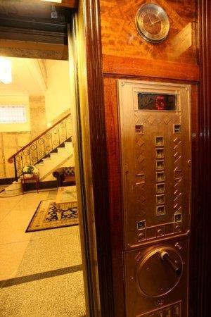 ULTIQA Rothbury Hotel - Accommodation Resorts 1