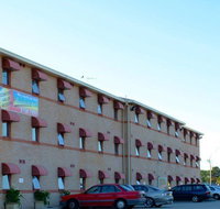 Arena Hotel - Accommodation Resorts