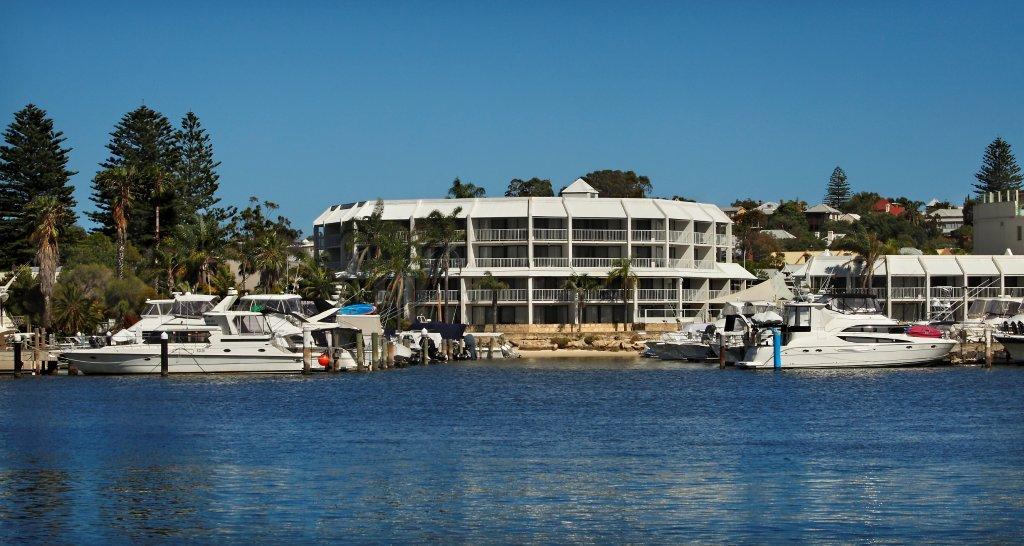  Accommodation Resorts