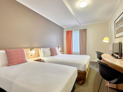 Hotel Ibis Perth - Accommodation Resorts 1