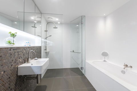 Vibe Hotel Canberra - Accommodation Resorts 9