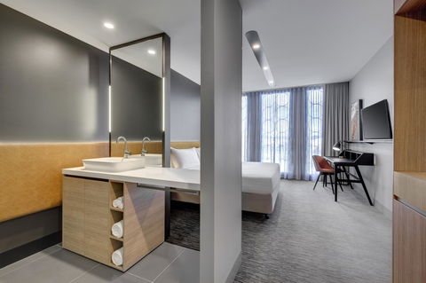 Vibe Hotel Canberra - Accommodation Resorts 43
