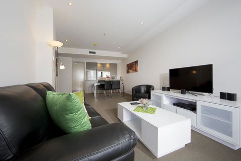Manhattan 303 Canberra City ACT - Accommodation Resorts 16