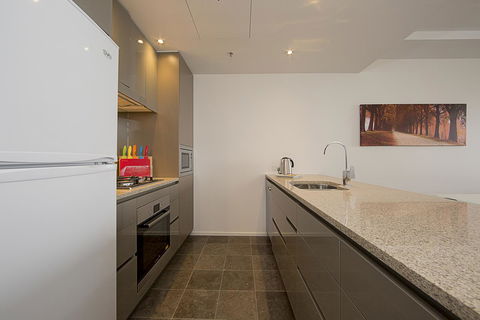Manhattan 303 Canberra City ACT - Accommodation Resorts 13