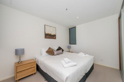 Manhattan 303 Canberra City ACT - Accommodation Resorts 1