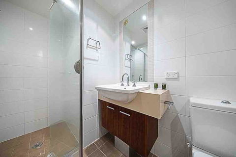 Spacious 1BR Stylish New Acton Apartment +Parking - Accommodation Resorts 17