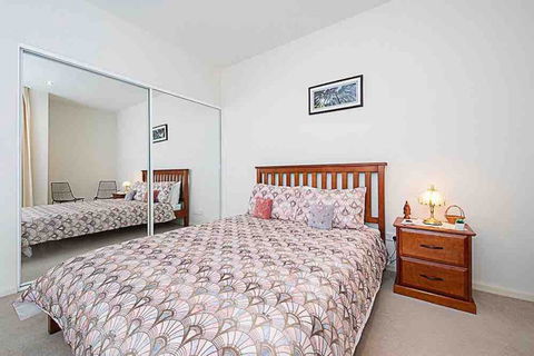 Spacious 1BR Stylish New Acton Apartment +Parking - Accommodation Resorts 21