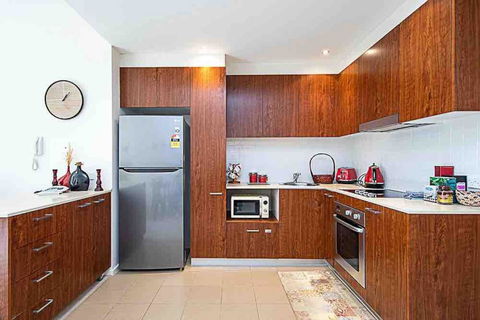 Spacious 1BR Stylish New Acton Apartment +Parking - Accommodation Resorts 16