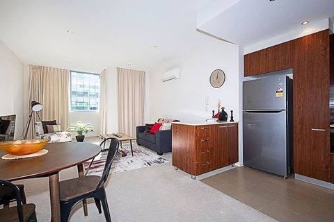 Spacious 1BR Stylish New Acton Apartment +Parking - Accommodation Resorts 8