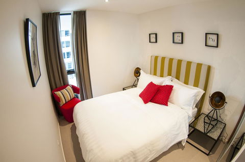 KUI - Manhattan Apartments - Accommodation Resorts 14