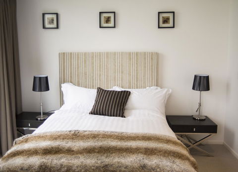 KUI - Manhattan Apartments - Accommodation Resorts 9