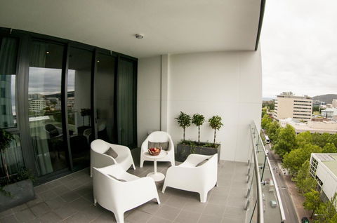 KUI - Manhattan Apartments - Accommodation Resorts 16