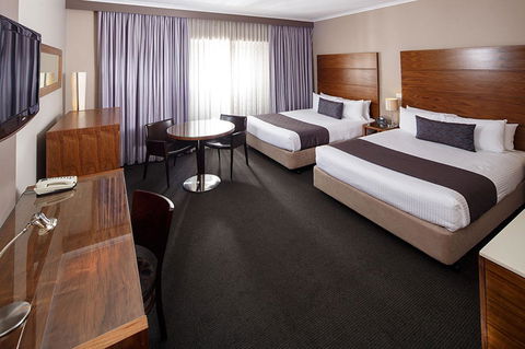 Quality Hotel Dickson - Accommodation Resorts 0