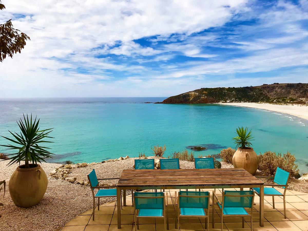  Accommodation Resorts