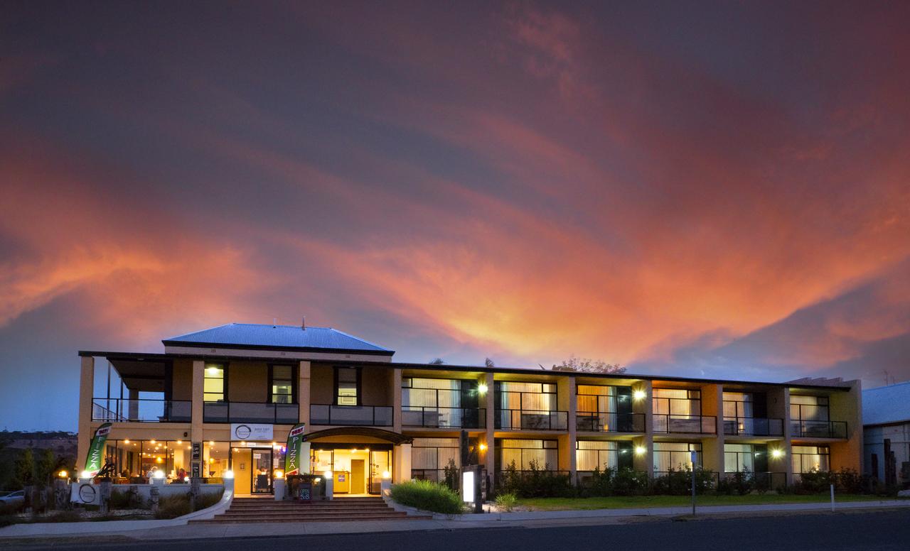 Antechamber Bay SA Accommodation Resorts