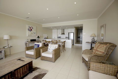 Wallaroo Marina Apartments - Accommodation Resorts 5