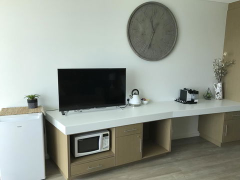 Ocean View Luxury Apartment & Suite - Accommodation Resorts 32