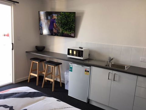 Port Lincoln Shark Apartment 1 - Accommodation Resorts 11