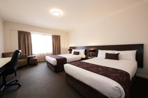 Hotel Grand Chancellor Adelaide - Accommodation Resorts 2