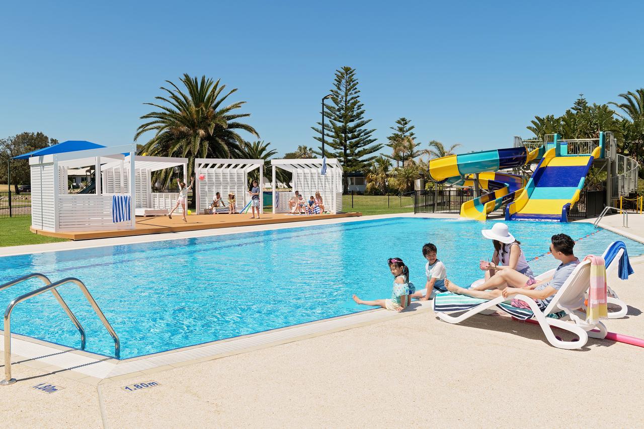  Accommodation Resorts