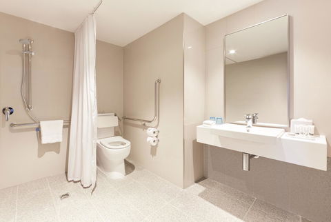 Holiday Inn Express Adelaide City Centre, An IHG Hotel - Accommodation Resorts 10
