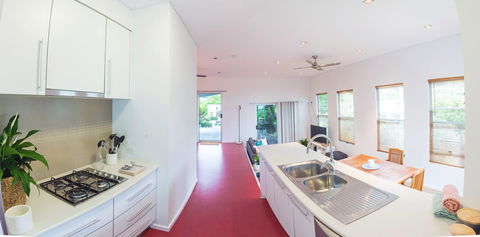 S T U D I O 22 Peaceful Retreat With Garden Views - Accommodation Resorts 4