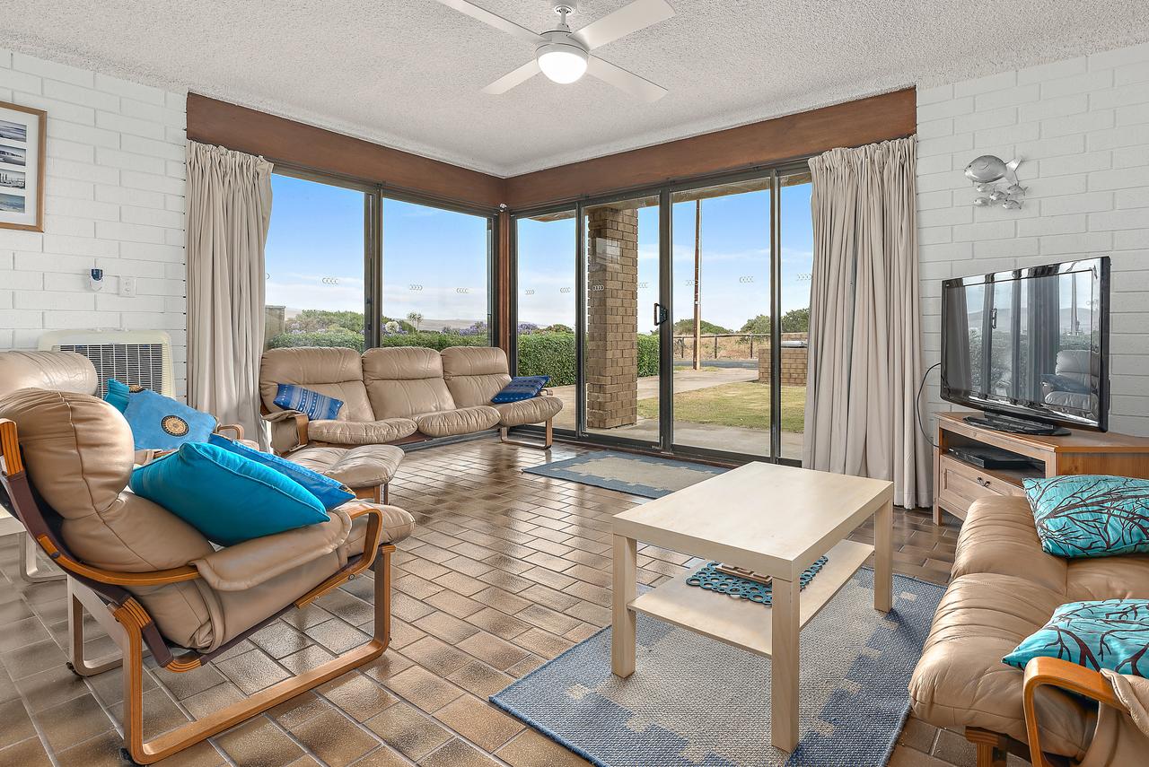 Aldinga Beach SA Accommodation Resorts