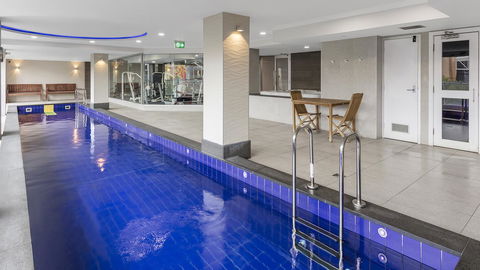 Oaks Adelaide Embassy Suites - Accommodation Resorts 6