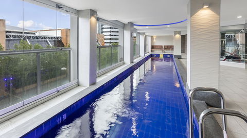 Oaks Adelaide Embassy Suites - Accommodation Resorts 1