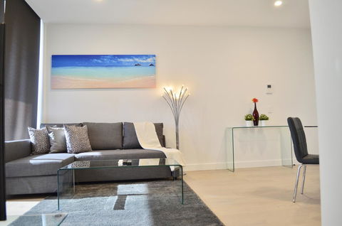 Whitmore SQ - Accommodation Resorts 3