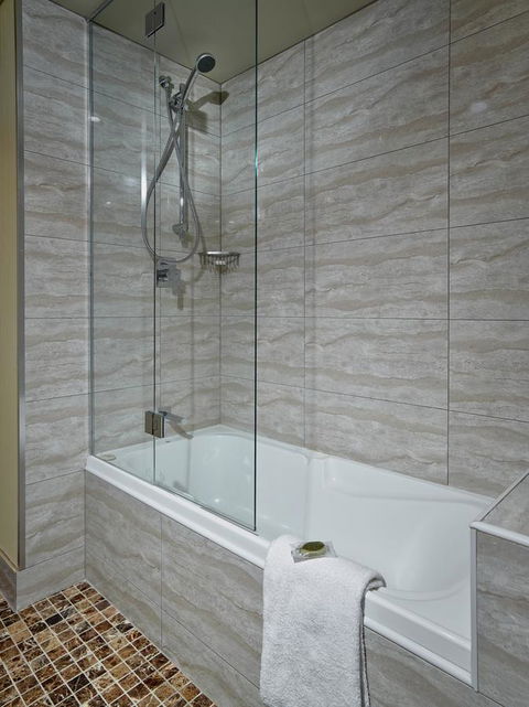 Stamford Grand Adelaide - Accommodation Resorts 13