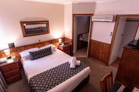 Astor Inn - Accommodation Resorts 8