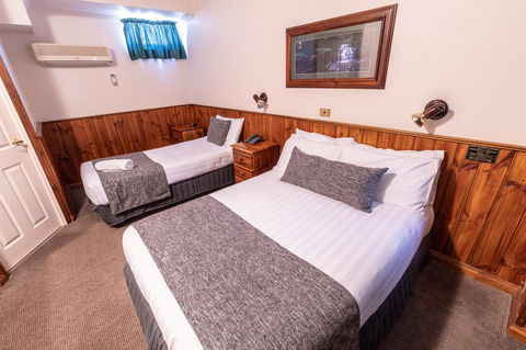 Astor Inn - Accommodation Resorts 17