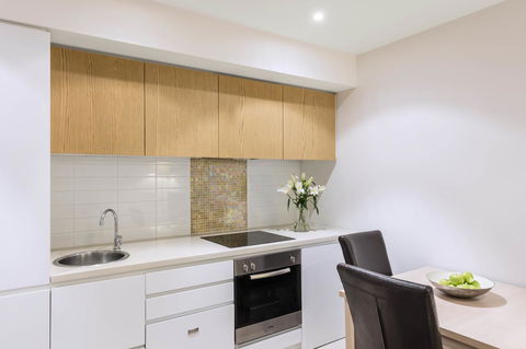 IStay Precinct Adelaide - Accommodation Resorts 8
