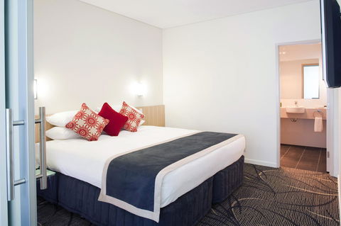 Adelaide Rockford - Accommodation Resorts 8