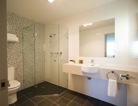 Adelaide Rockford - Accommodation Resorts 16