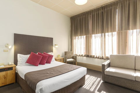 Adelaide Paringa - Accommodation Resorts 2