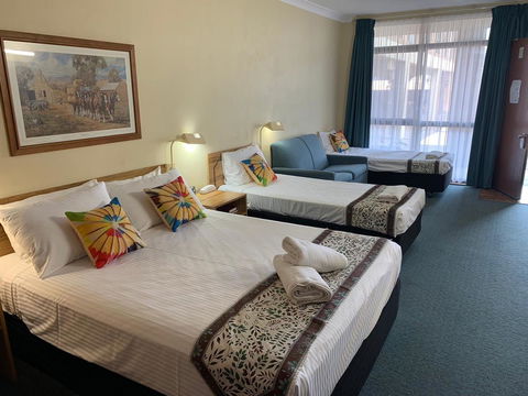 Cumberland Motor Inn - Accommodation Resorts 5
