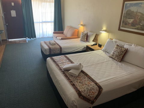 Cumberland Motor Inn - Accommodation Resorts 21