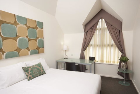 Majestic Old Lion Apartments - Accommodation Resorts 3