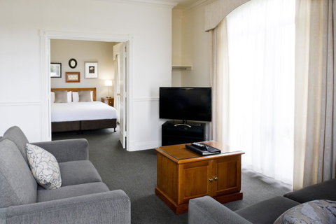 Majestic Old Lion Apartments - Accommodation Resorts 9