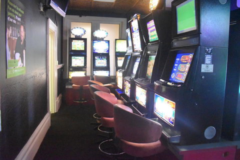 Commercial Hotel Morgan - Accommodation Resorts 8