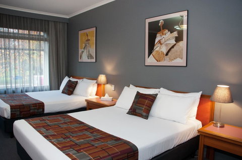 The O'Connell Inn - Accommodation Resorts 15