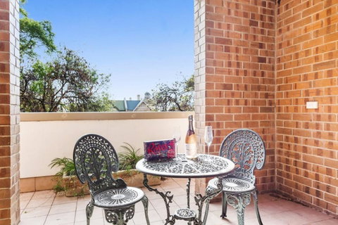 Adelaide Style Accommodation-Close To City-North Adelaide-3 Bdrm- FREE Parking - Accommodation Resorts 16