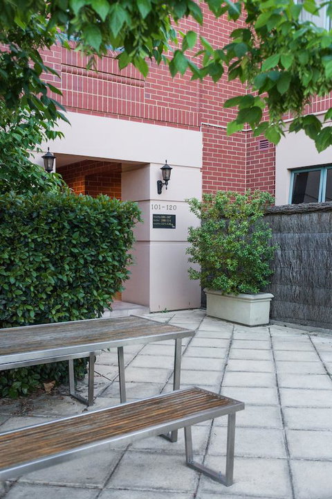 Majestic Tynte Street Apartments - Accommodation Resorts 5