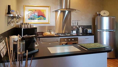 Riverview Rise Retreats - Accommodation Resorts 9